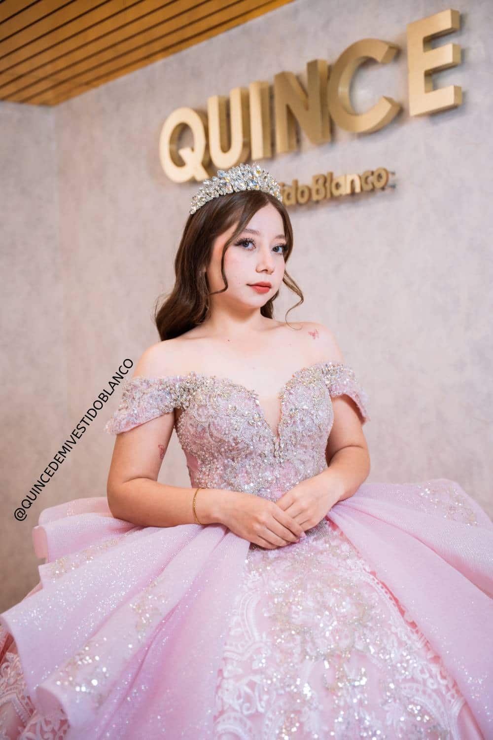 VESTIDOS PARA QUINCEAÑERAS 2026 COLOR ROSA PASTEL DE ENCAJE - Image 3