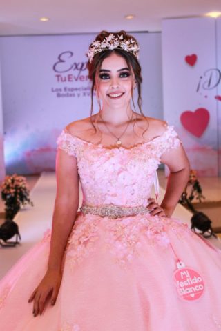 vestidos de quince años modernos 2021 para piel morena