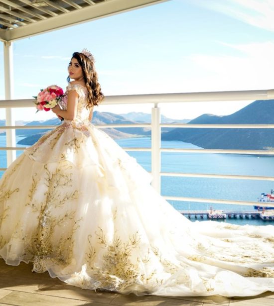 Vestidos de 15 años con manga