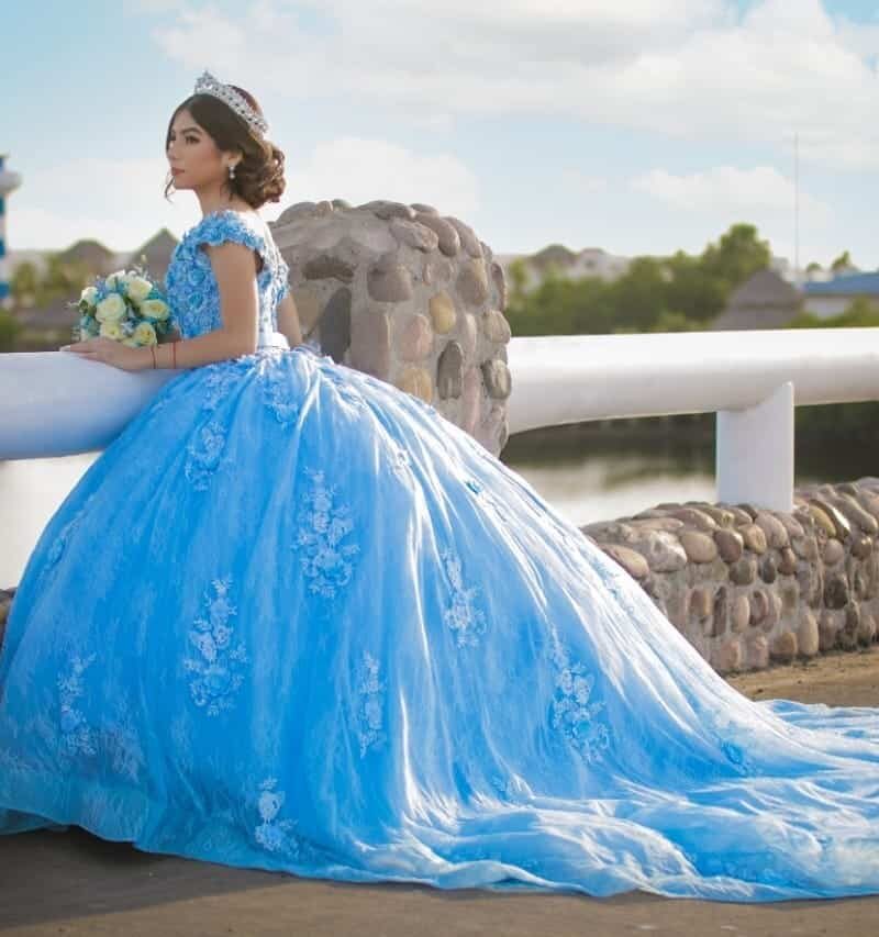 vestido de quinceaños azul