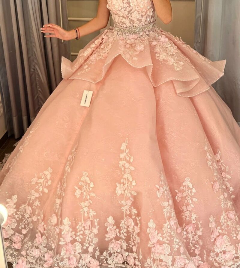 vestidos de quinceañera según su mes