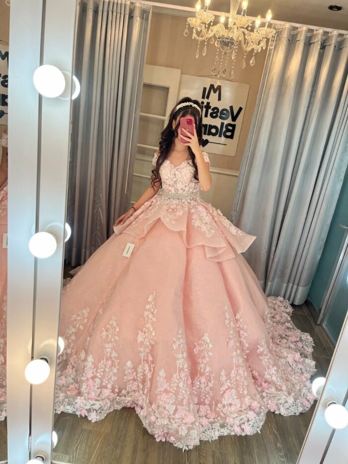 vestidos de quinceañera según tu mes