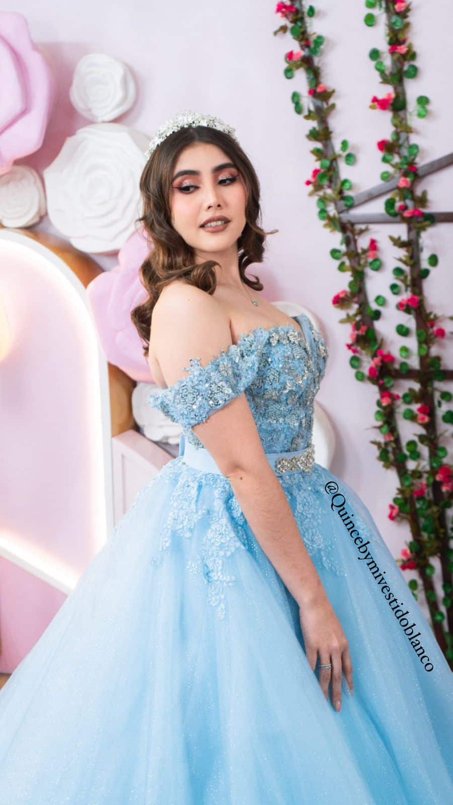 Cómo encuentro mi vestido de quince años?