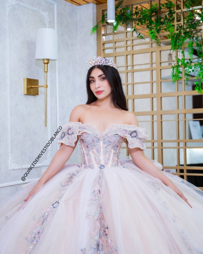 Vestidos de 15 años color rosa claro - Image 4