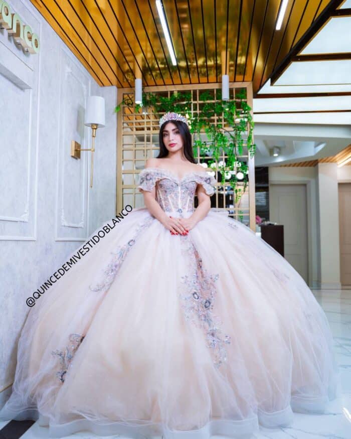 Vestidos de 15 años color rosa claro