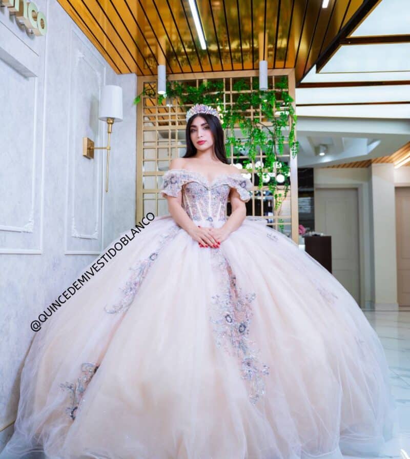 Vestidos de 15 años color rosa claro